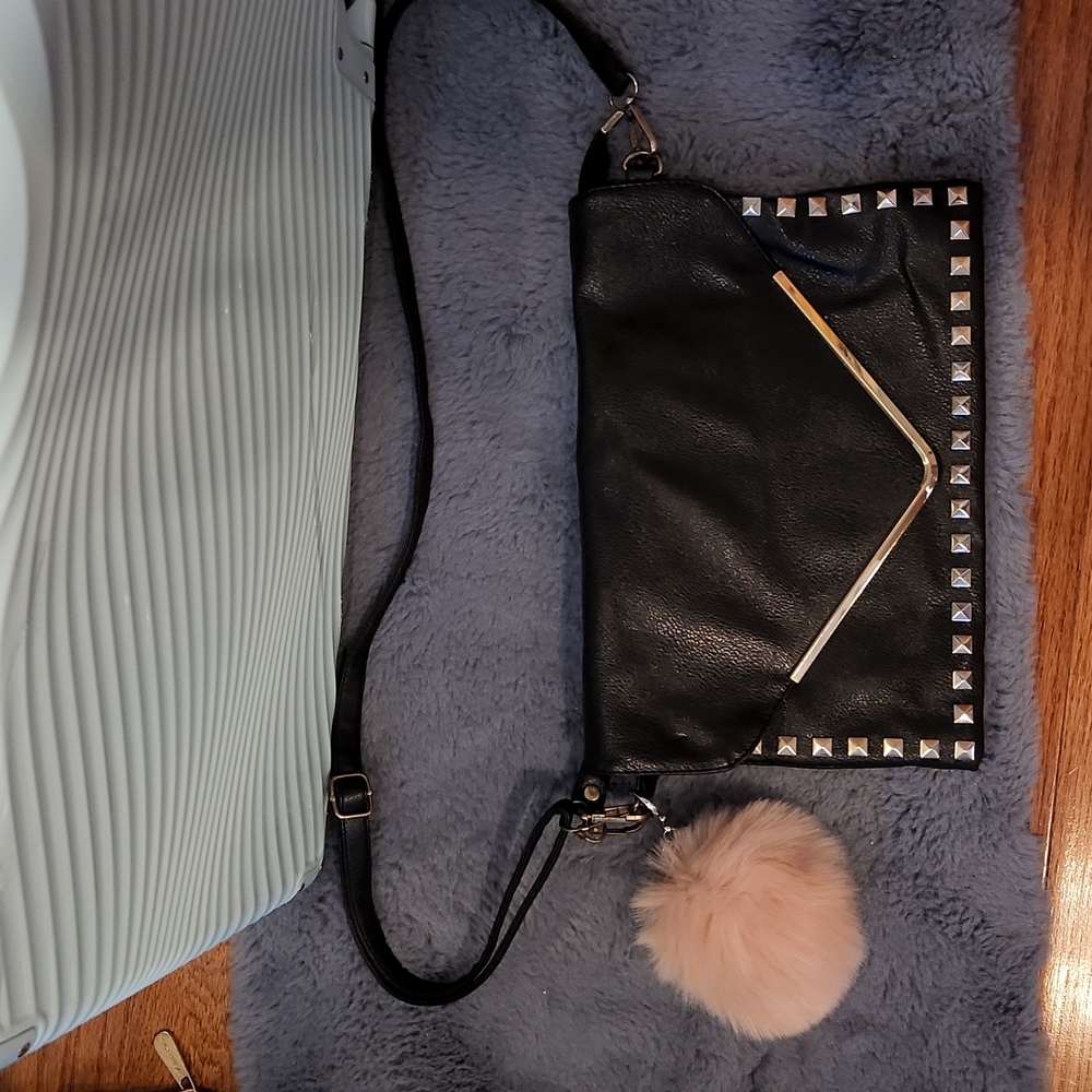 CUTE CLUTCH / CROSSBODY BAG